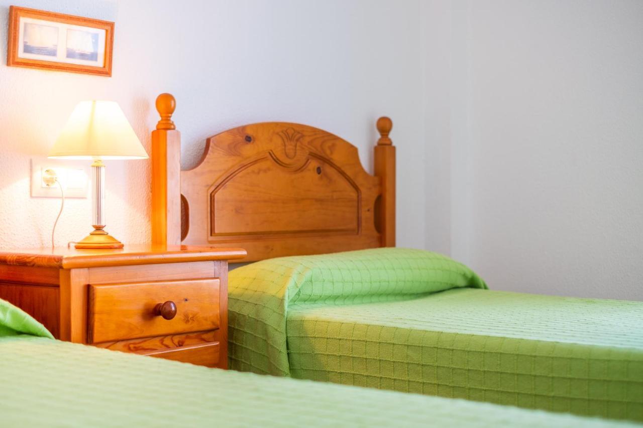 Apartamento Las Torres Conil De La Frontera Luaran gambar