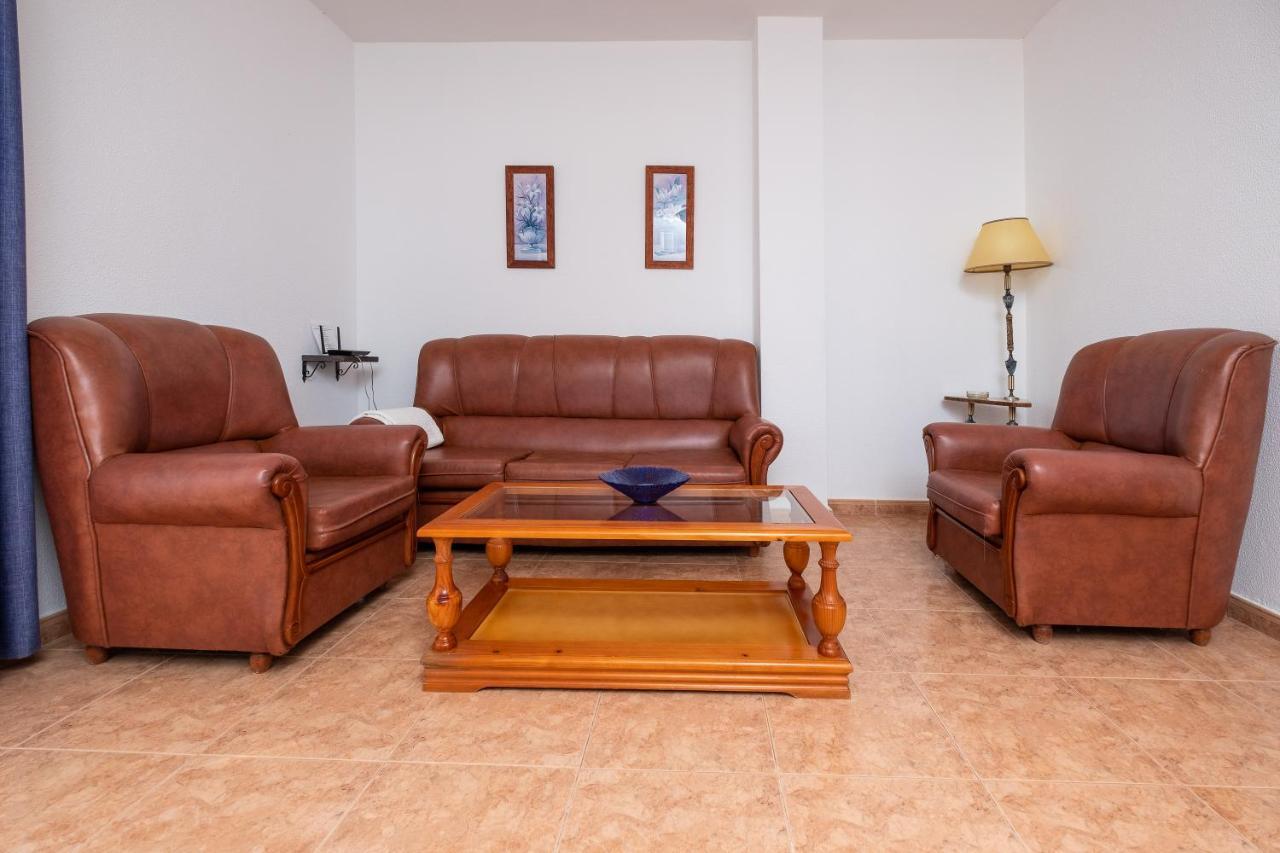 Apartamento Las Torres Conil De La Frontera Luaran gambar